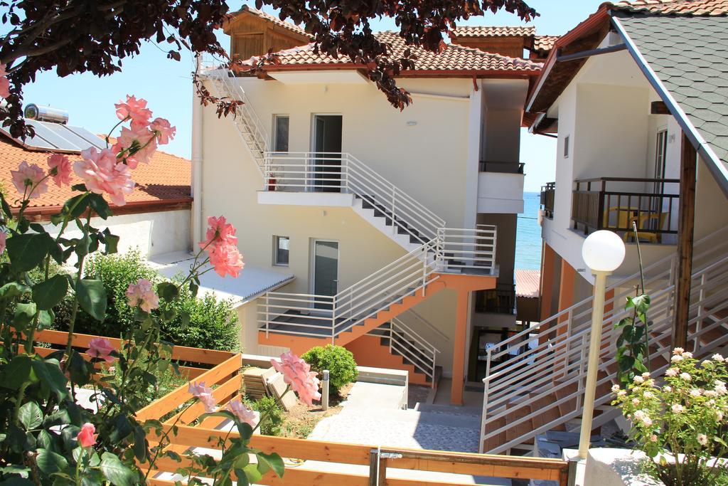 Star Beach Resort - Makrygialos Beachfront Nests Exterior photo