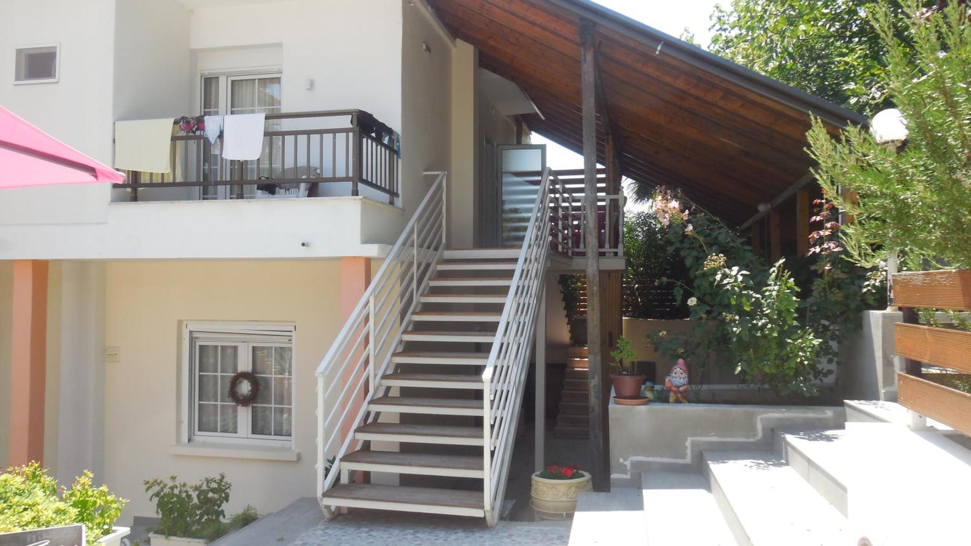 Star Beach Resort - Makrygialos Beachfront Nests Exterior photo