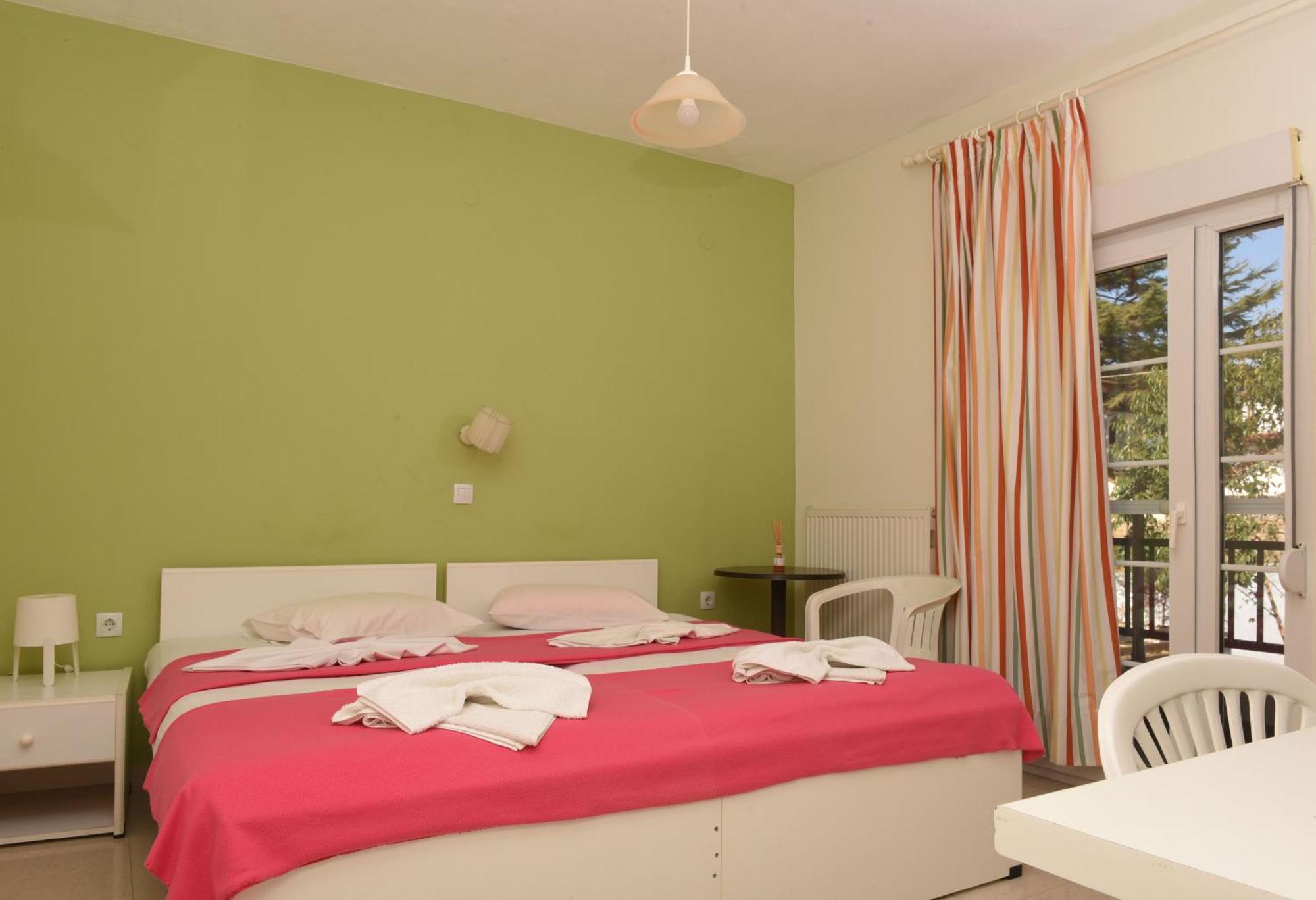 Star Beach Resort - Makrygialos Beachfront Nests Exterior photo