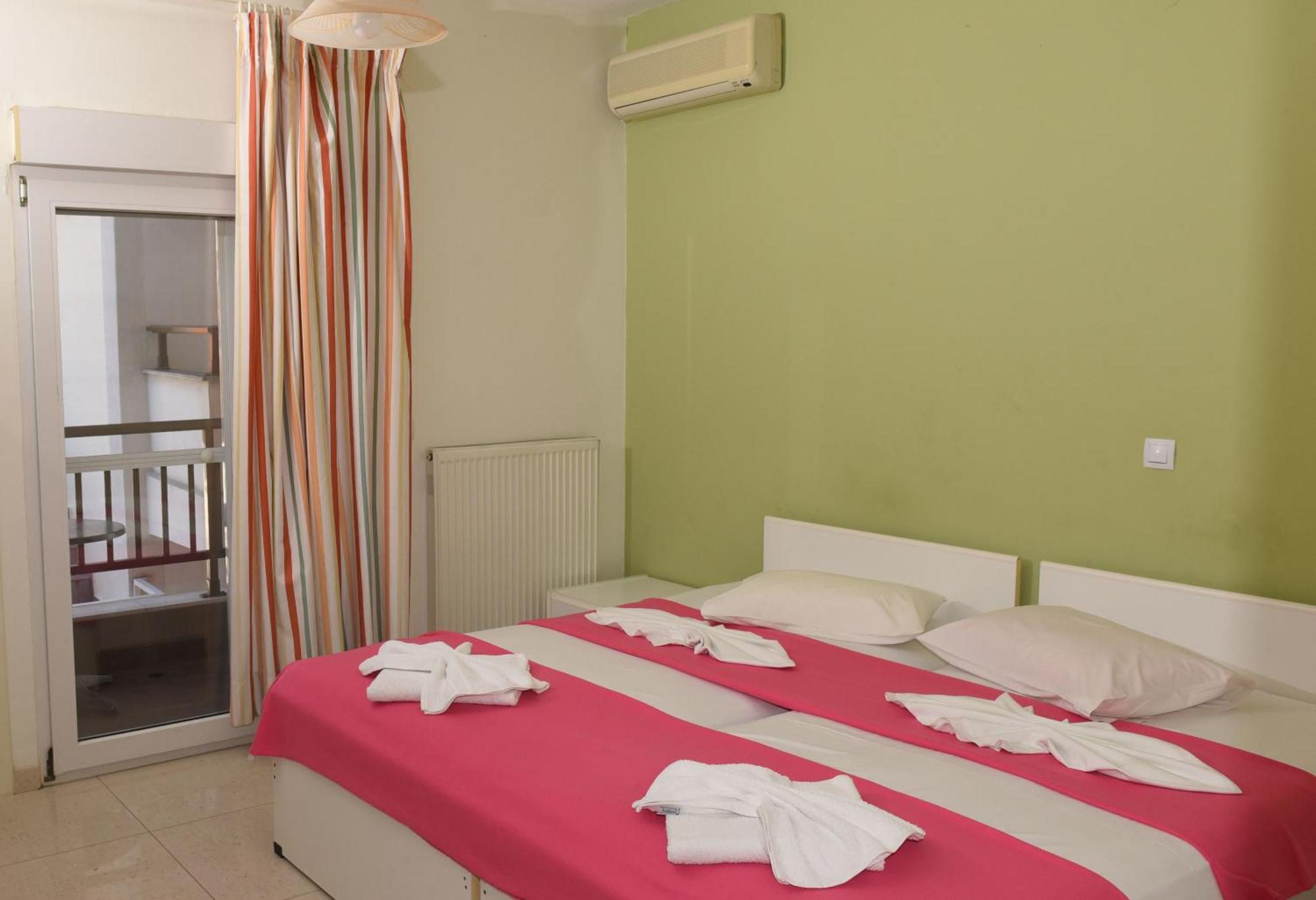 Star Beach Resort - Makrygialos Beachfront Nests Exterior photo